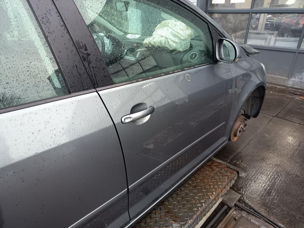 VW Golf Plus 5M original T&uuml;r vorn rechts Beifahrer Rohbau A7T United Grey Bj2006