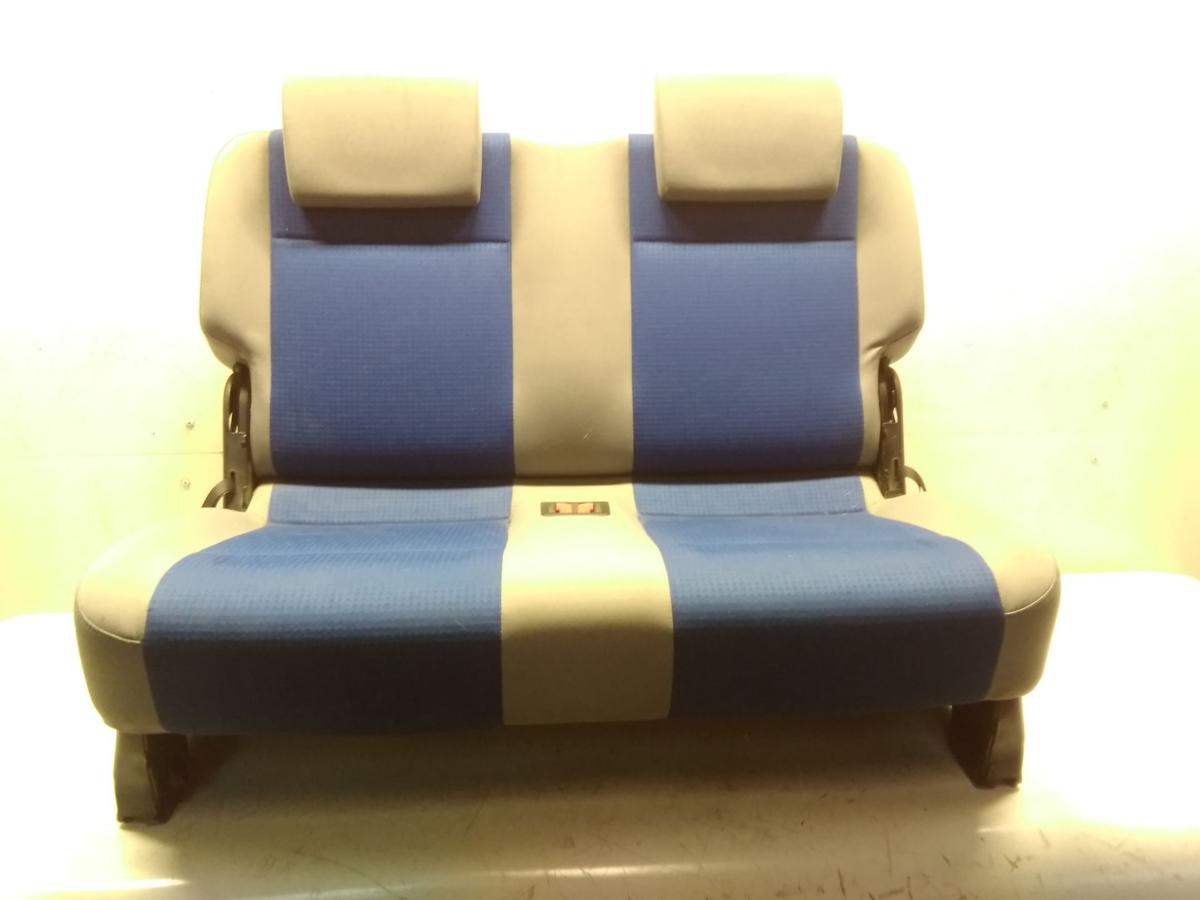 VW Caddy 2K R&uuml;cksitzbank 2er 2. R&uuml;cksitzreihe Kofferraum Bj.2008