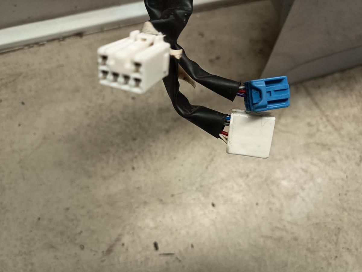 Subaru Justy M300 original T&uuml;r vorne links S28 Silber Baujahr 2010