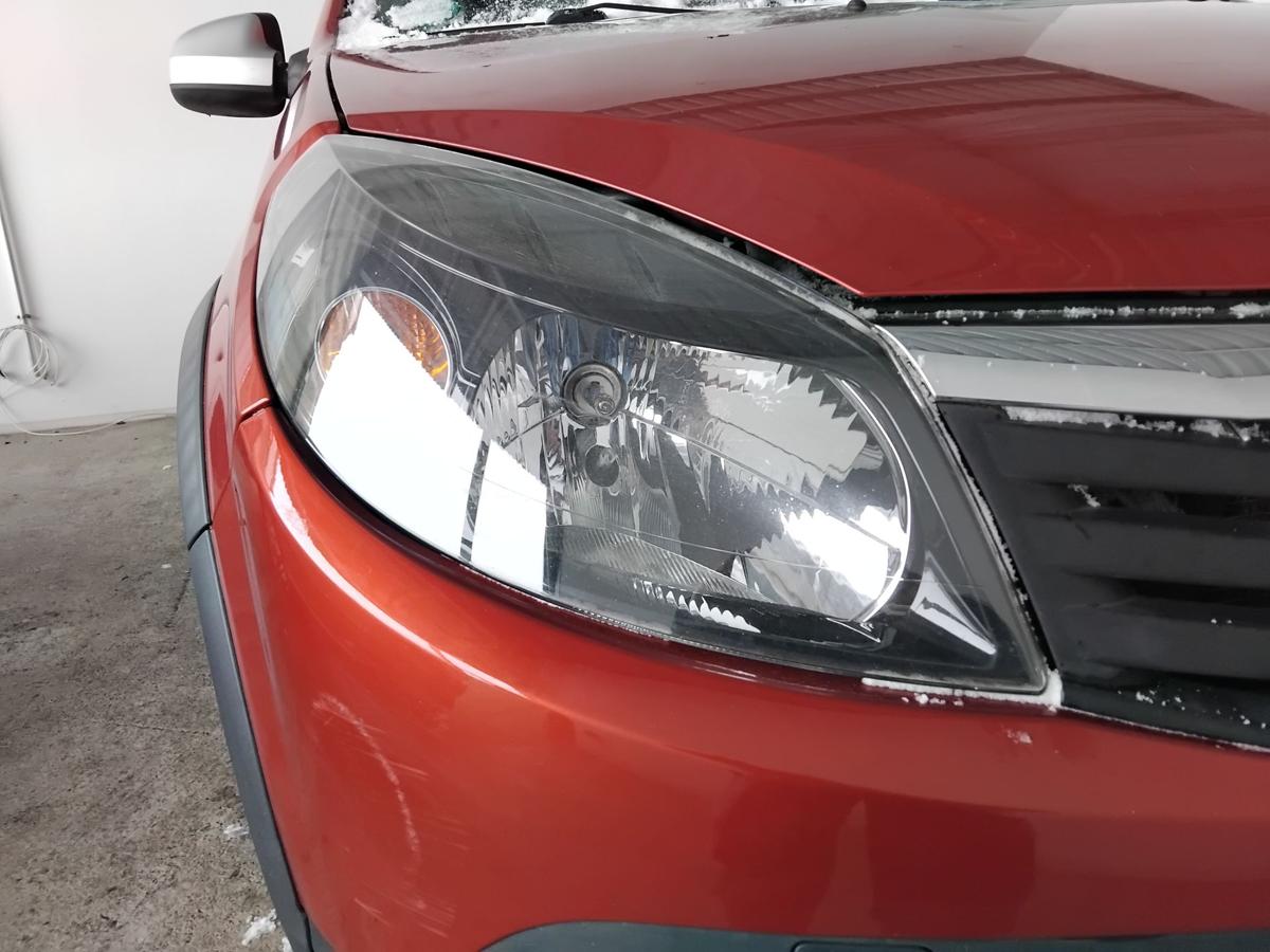 Dacia Sandero 1 orig.Scheinwerfer rechts f&uuml;r Bowdenzug LWR BJ2010 schwarz