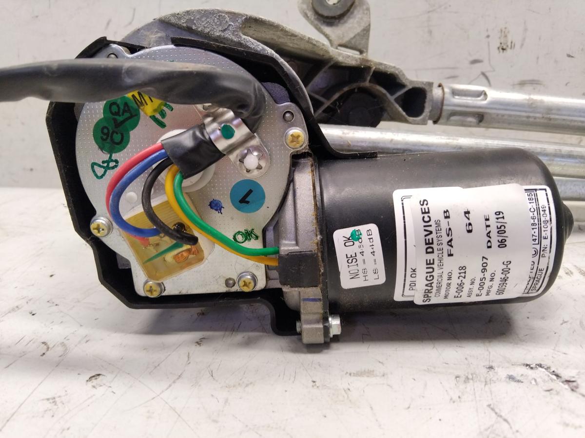 Tesla Model S Facelift original Wischermotor mit Wischergest&auml;nge vorn Bj.2019
