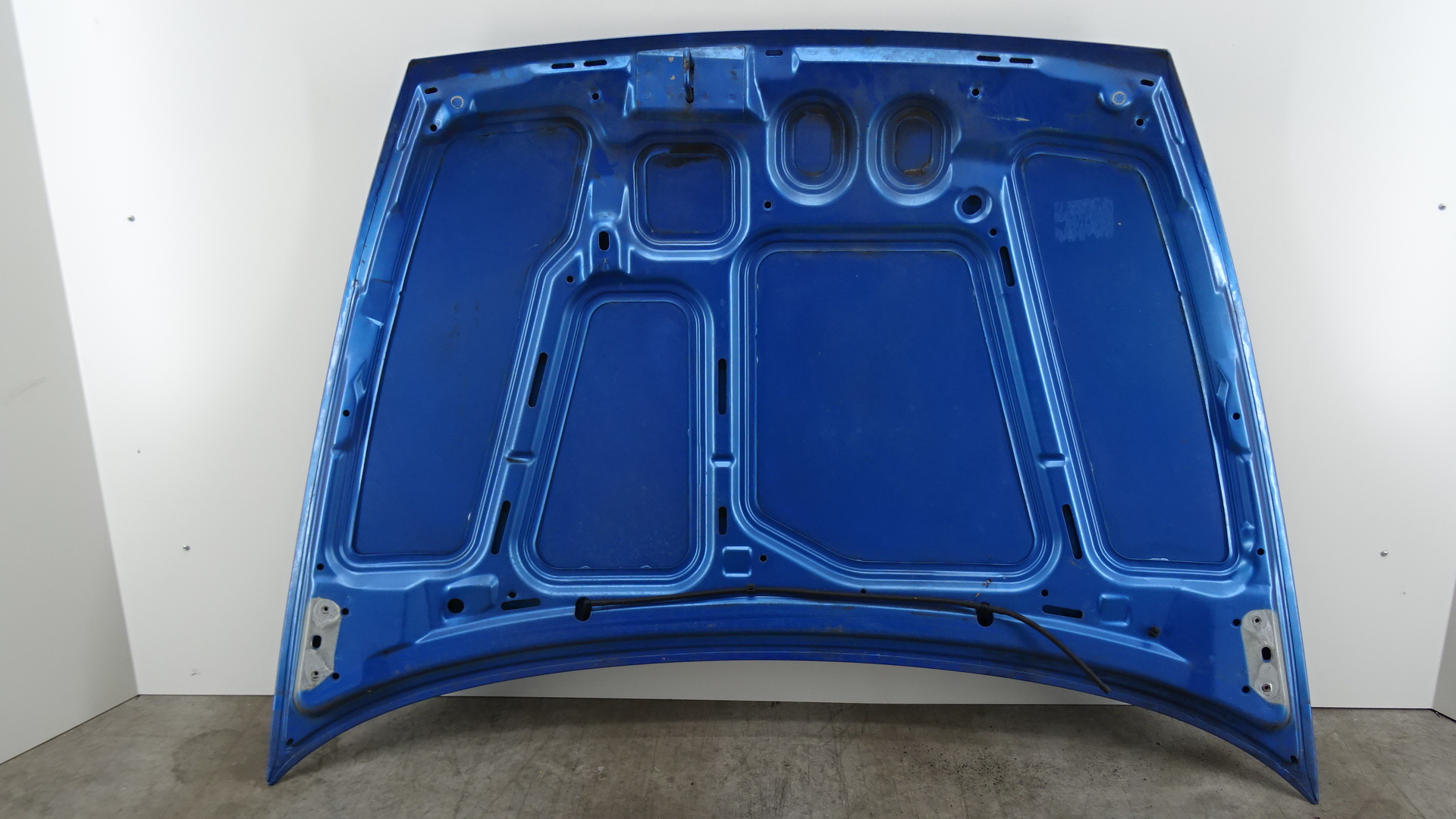 Ford KA RBT BJ2004 Motorhaube Farbe blau mit Reinigungsdüsen