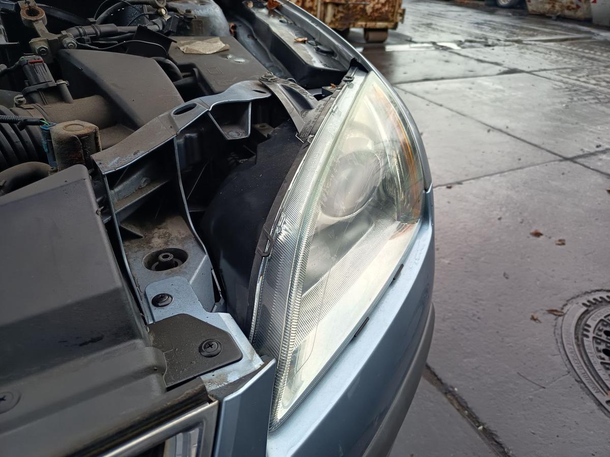 Ford Focus II original Scheinwerfer links Halogen/Haupt/Front/Licht Bj 2005