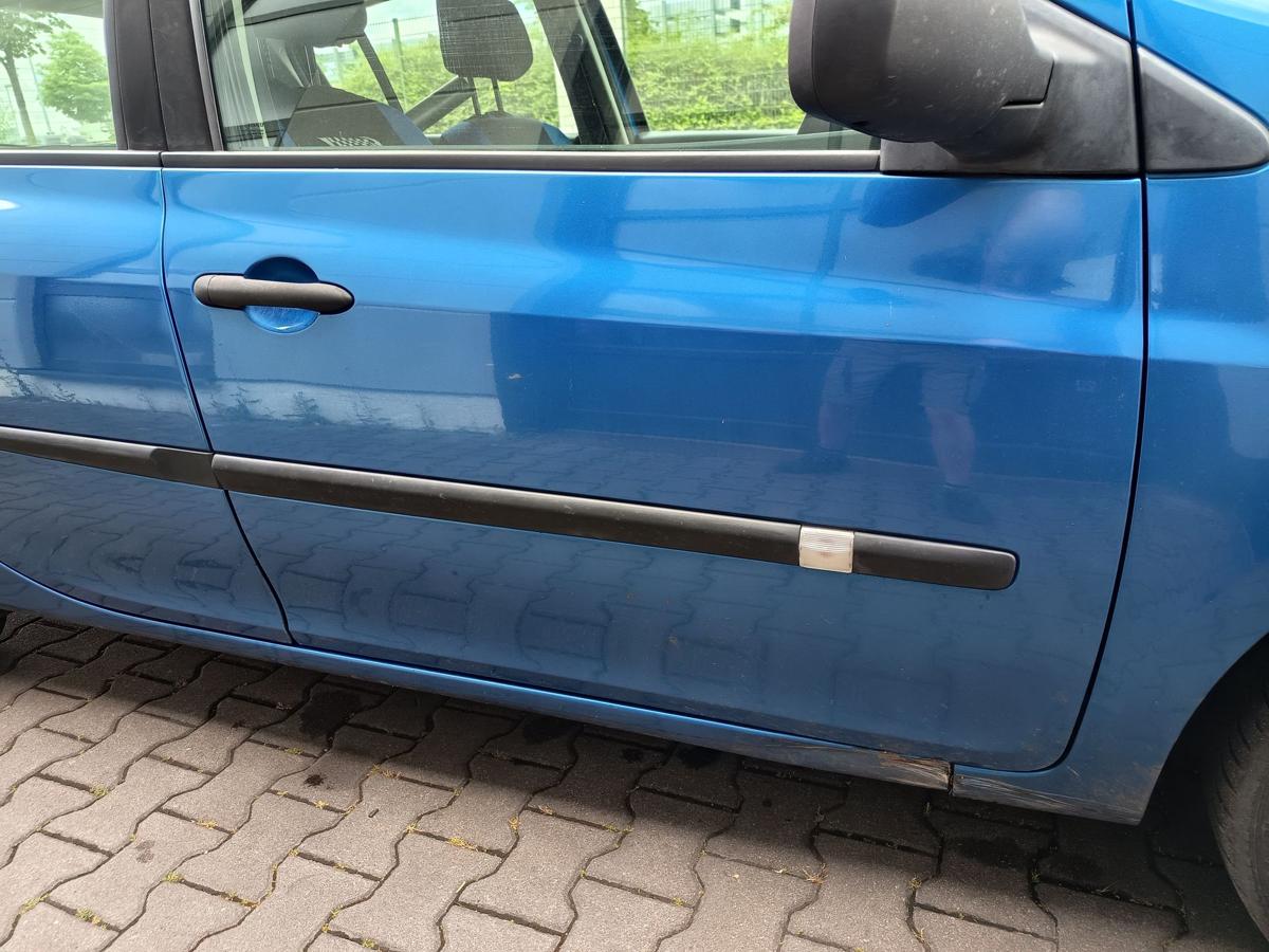 Renault Clio III orig Tür vorn rechts 5türer TEI45 Blau met Bj 2006