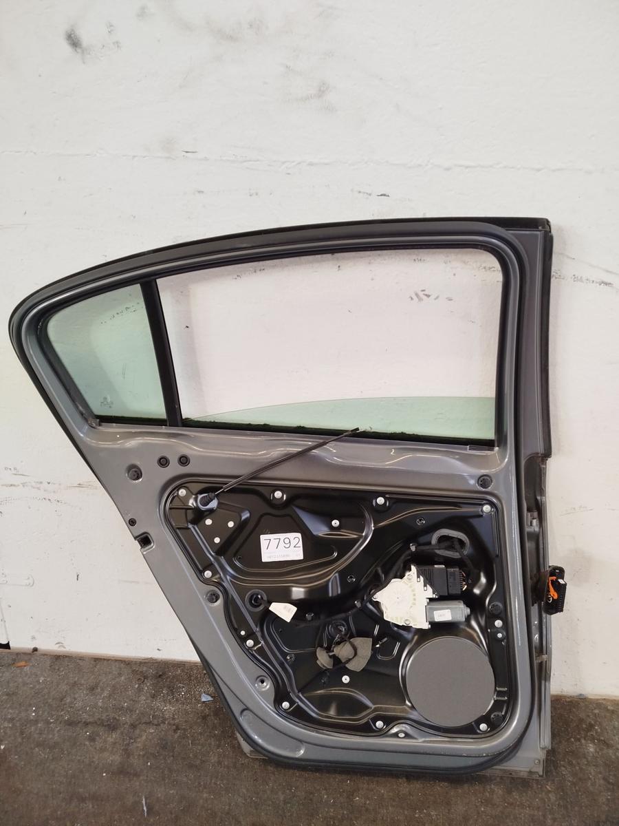 Tür hinten links Fondtür Rohbau LA7T United Grey Autotür VW Passat 3C B6 Limo