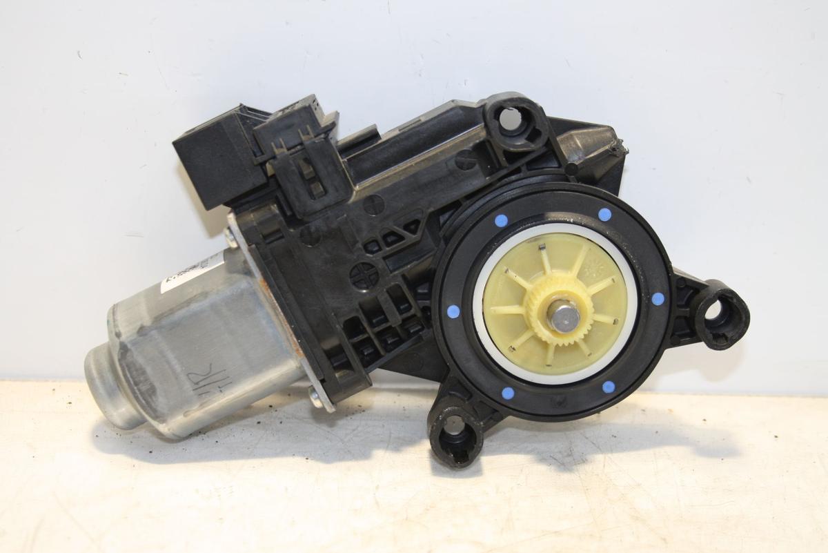 VW Polo 9N3 5trg orig Fensterhebermotor hinten rechts 6Q0959812C Bj 2009