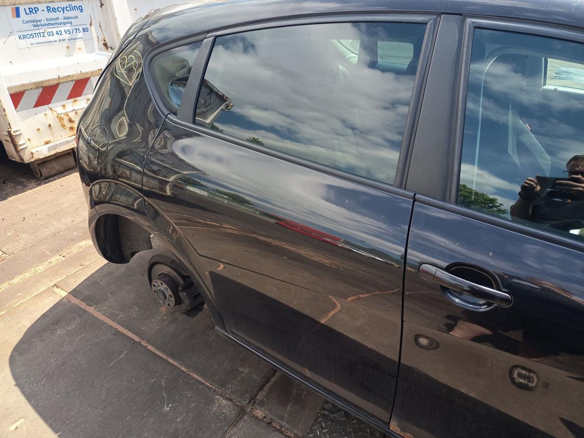 Seat Leon 1P original T&uuml;r hinten rechts LC9Z Black Magic Bj 2006