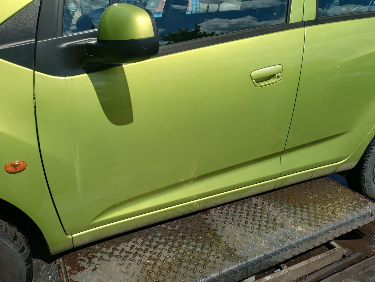 Chevrolet Spark M300 orig Tür vorn links Fahrertür Grün Bj 2010
