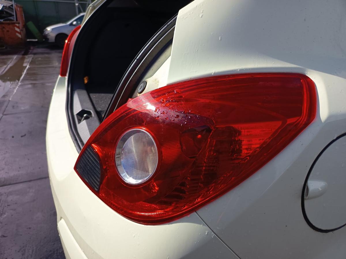 Opel Corsa D 3t&uuml;rer original R&uuml;ckleuchte rechts Heck Schluss Licht Bj 2012