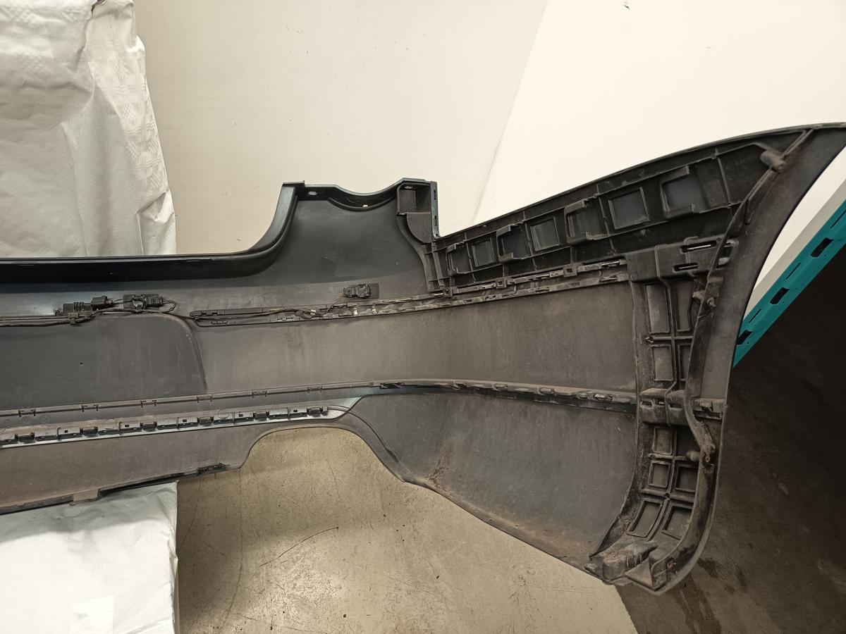 VW Passat B6 3C Limo orig Sto&szlig;stange F&auml;nger hinten/Heck K7X Islandgrau Bj 2008