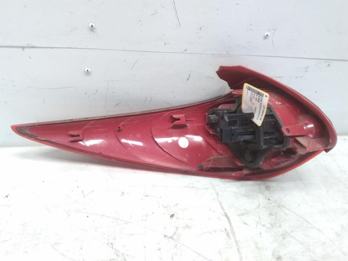 Peugeot 207 SW original R&uuml;ckleuchte Heckleuchte Schlussleuchte rechts rot BJ2009