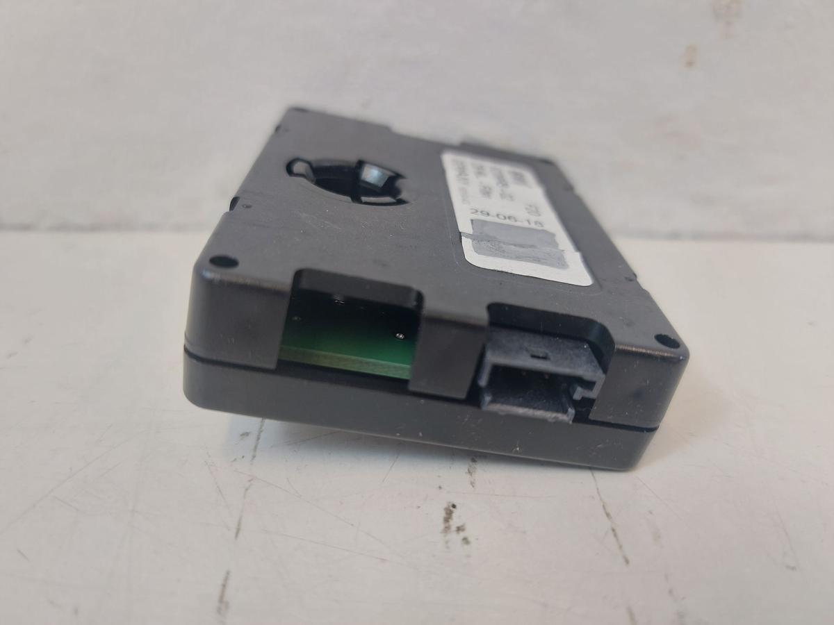 BMW 1er F21 M140i LCI Antennenfilter Antennenverst&auml;rker Entst&ouml;rfilter OEM