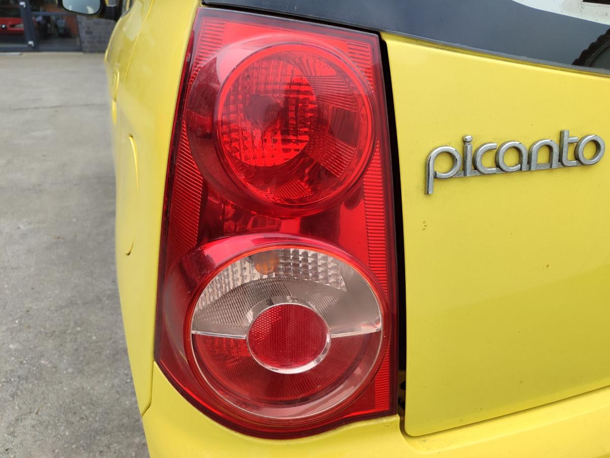 KIA Picanto original Rückleuchte Schlussleuchte hinten links Facelift BJ2011