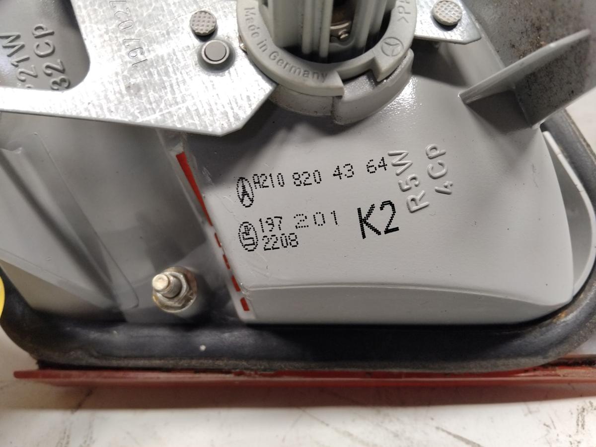 Mercedes E-Klasse Limo W210 original R&uuml;ckleuchte Heckleuchte links Bj.1998