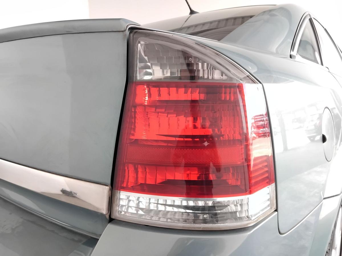 Opel Vectra C GTS Facelift orig.Rückleuchte Heckleuchte rechts Fliessheck BJ2006