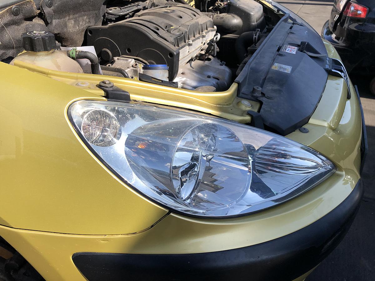 Peugeot 307 5trg orig Scheinwerfer rechts Halogen Bj 02