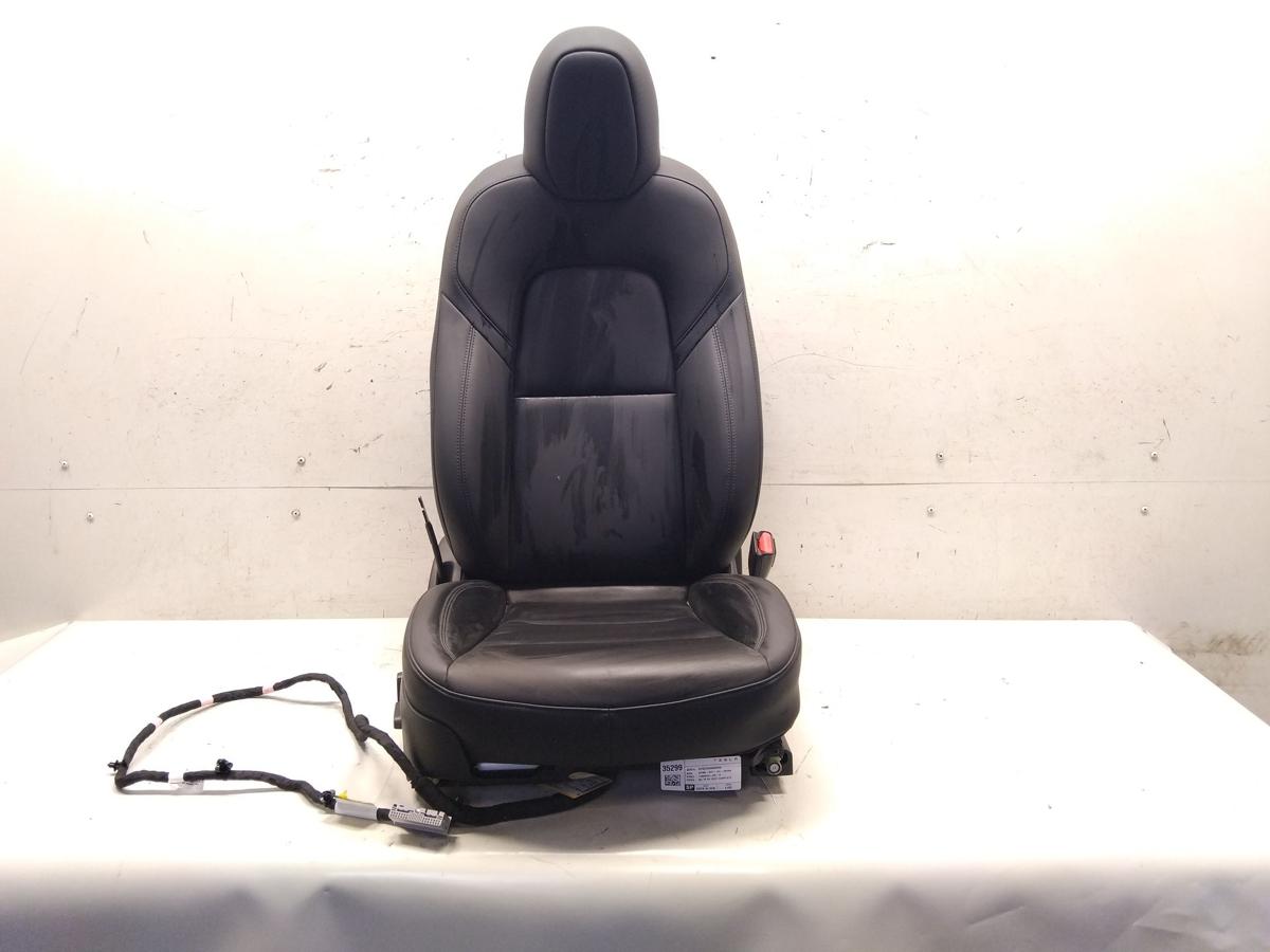 Tesla Model Y original Sitz vorn rechts Beifahrersitz schwarz Pure Black BJ2023