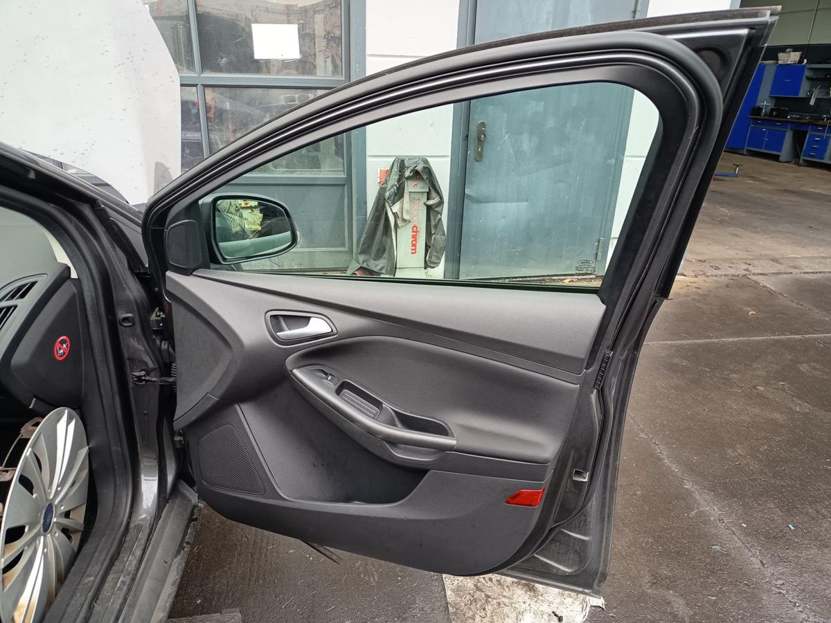 Ford Focus III original T&uuml;r vorne rechts Beifahrer Magnetic Grau Baujahr 2015