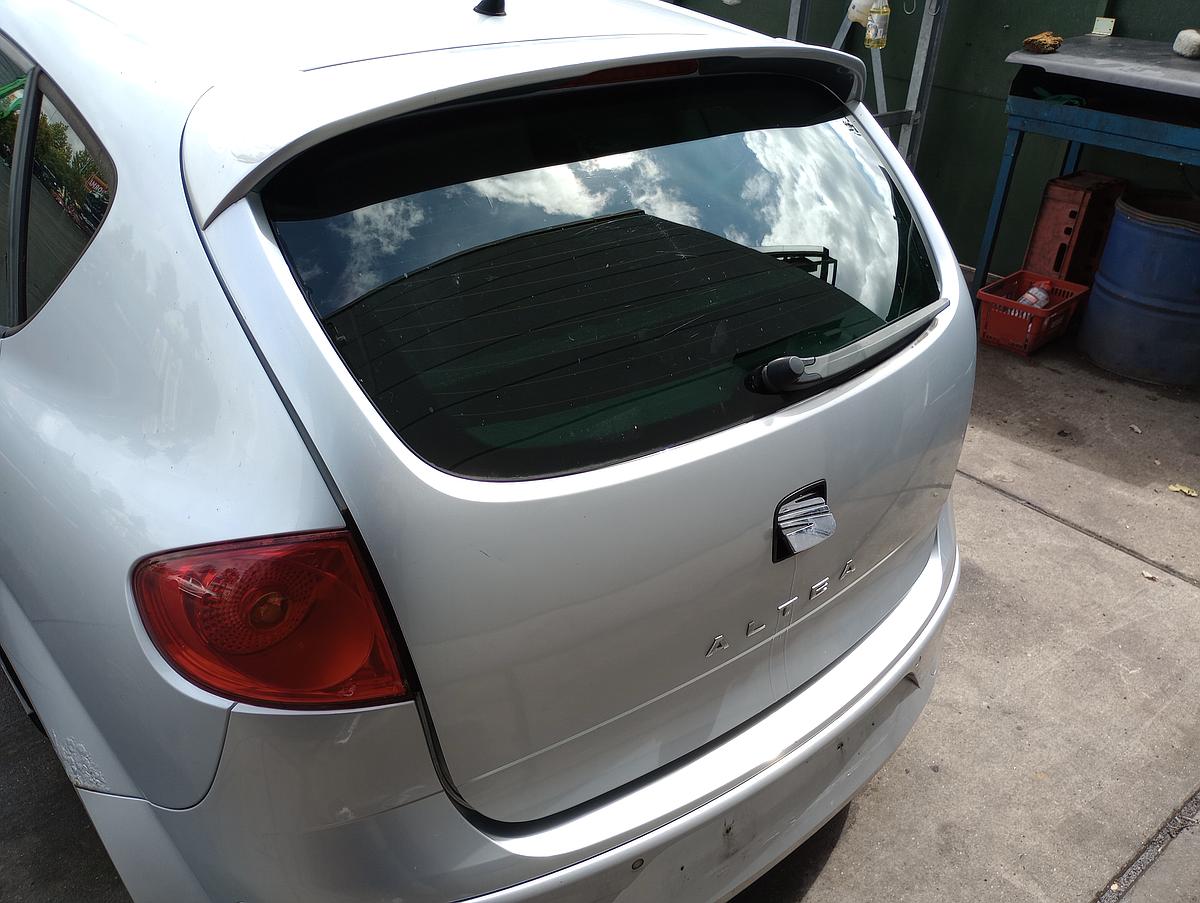 Seat Altea 5P orig Heckklappe mit Scheibe LS7Y Silber vor Facelift Bj 2005