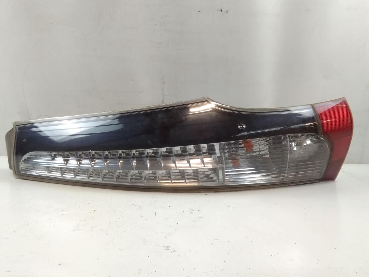 Mitsubishi Grandis original Rückleuchte Heckleuchte rechts teil LED Bj.2008