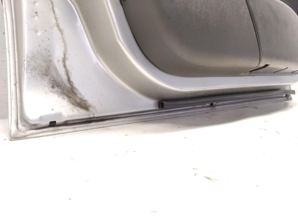 Ford Focus 1 T&uuml;r vorn links Fahrert&uuml;r Polar-Silber Metallic 4-und 5-t&uuml;rig BJ2003