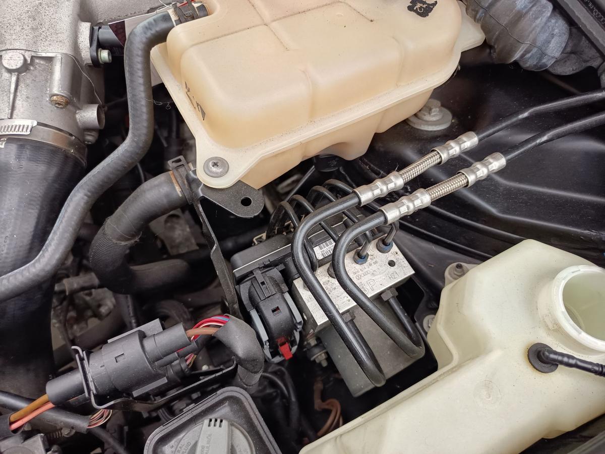Audi A4 B7 original ABS Hydraulikeinheit Bremsaggregat 8E0614517BF Bj 2007