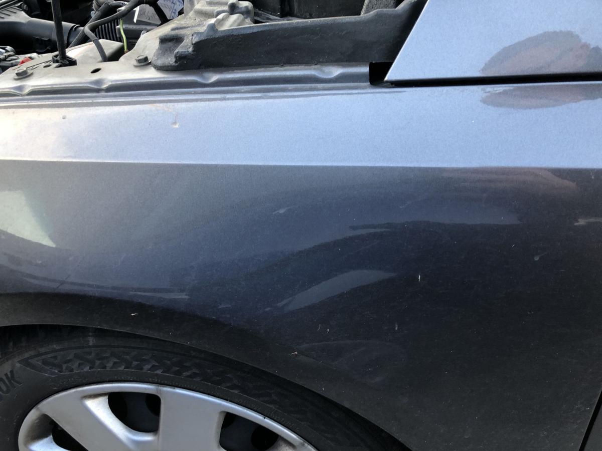 Peugeot 308 SW T9 Kotfl&uuml;gel links Fender KKS Moka grau