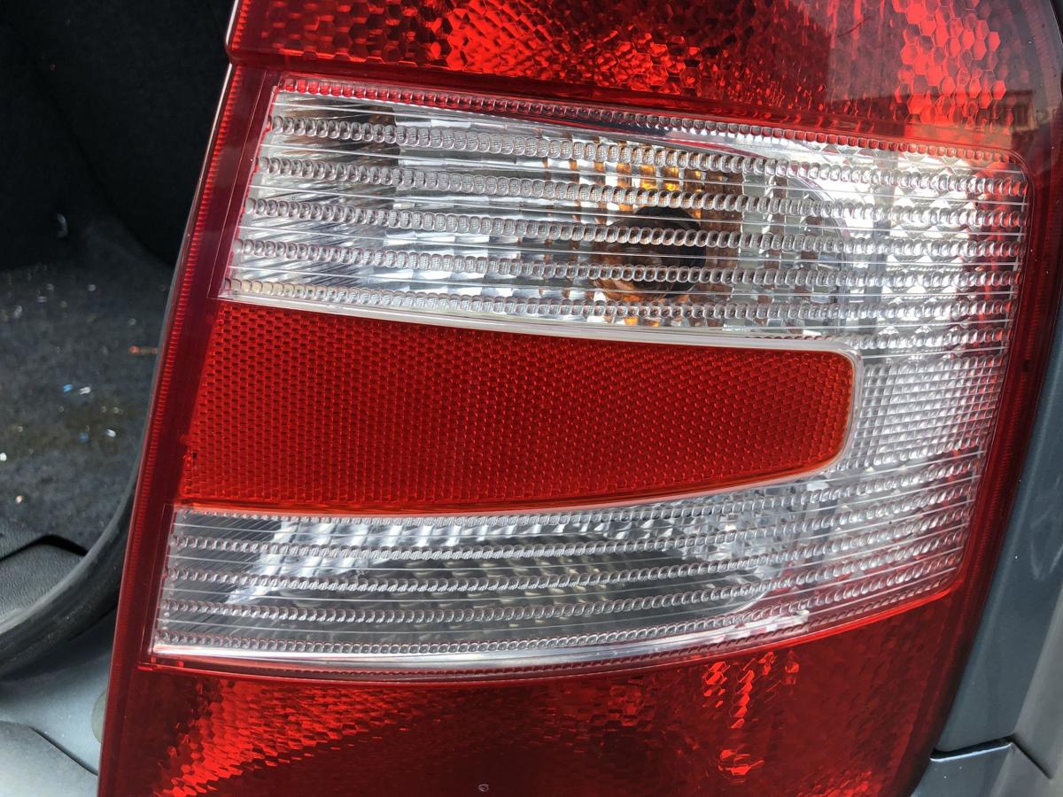 Skoda Fabia 6Y R&uuml;ckleuchte rechts R&uuml;cklicht Heckleuchte 5 t&uuml;rer Facelift ab04