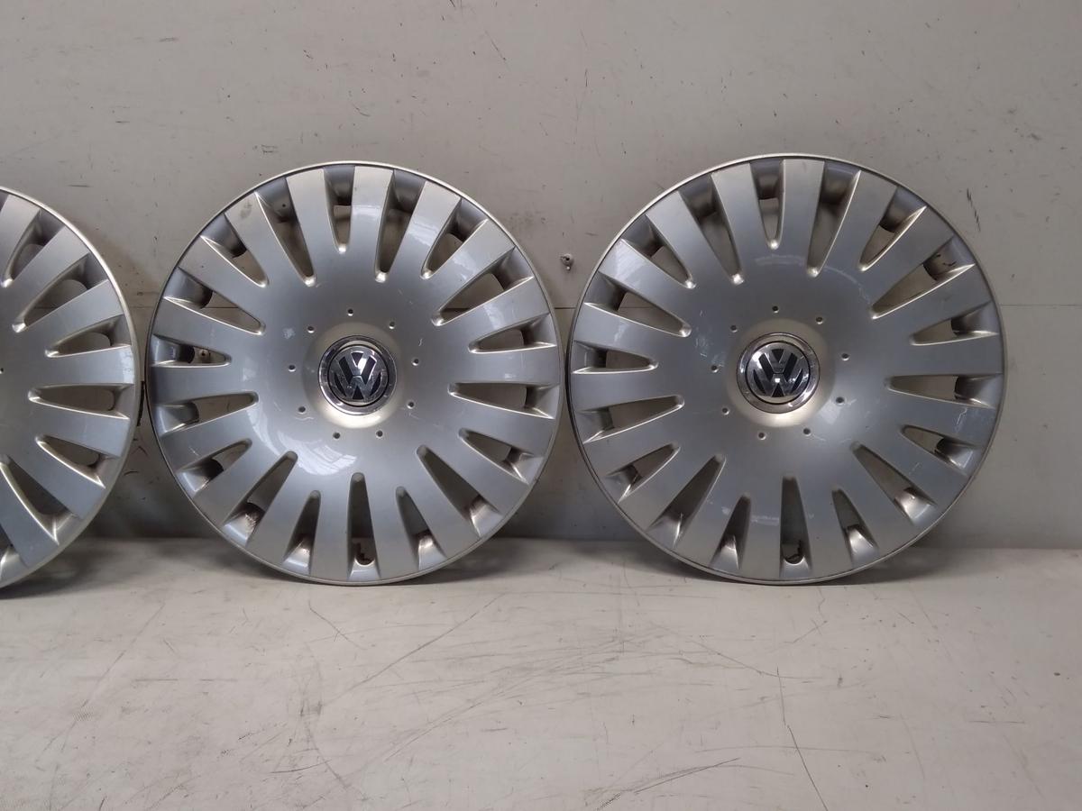 VW Passat 3C Satz original Radkappen 16" 3C0601147D Bj.2008