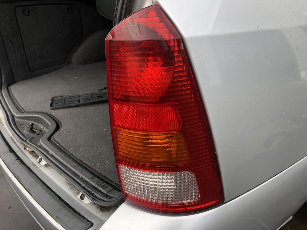 Ford Focus Turnier DNW original Rückleuchte rechts Heck/Schluss/Licht Bj 2001