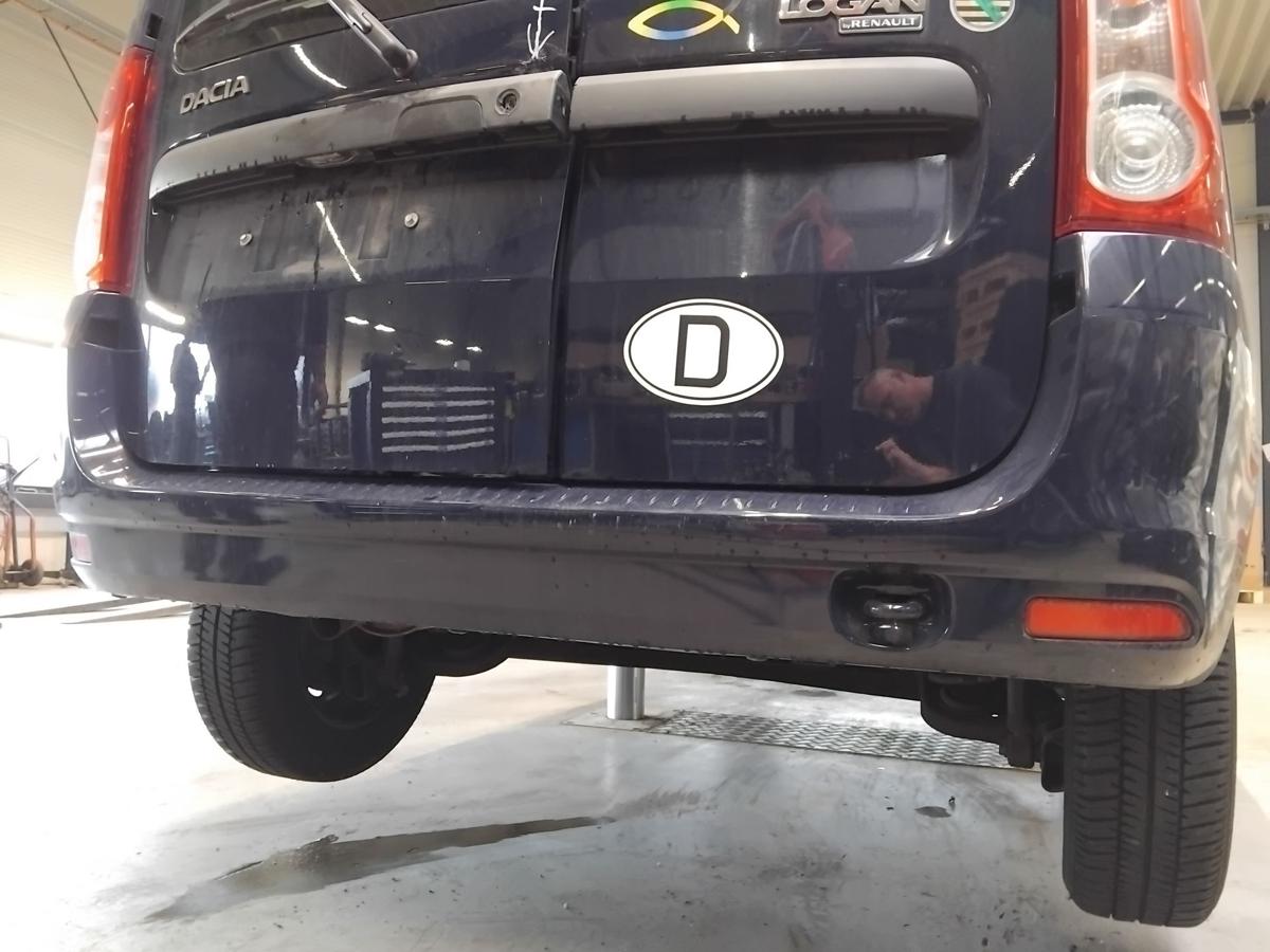 Dacia Logan Kombi Facelift original Sto&szlig;f&auml;nger Sto&szlig;stange hinten BJ2010 OVD42 blue navy uni