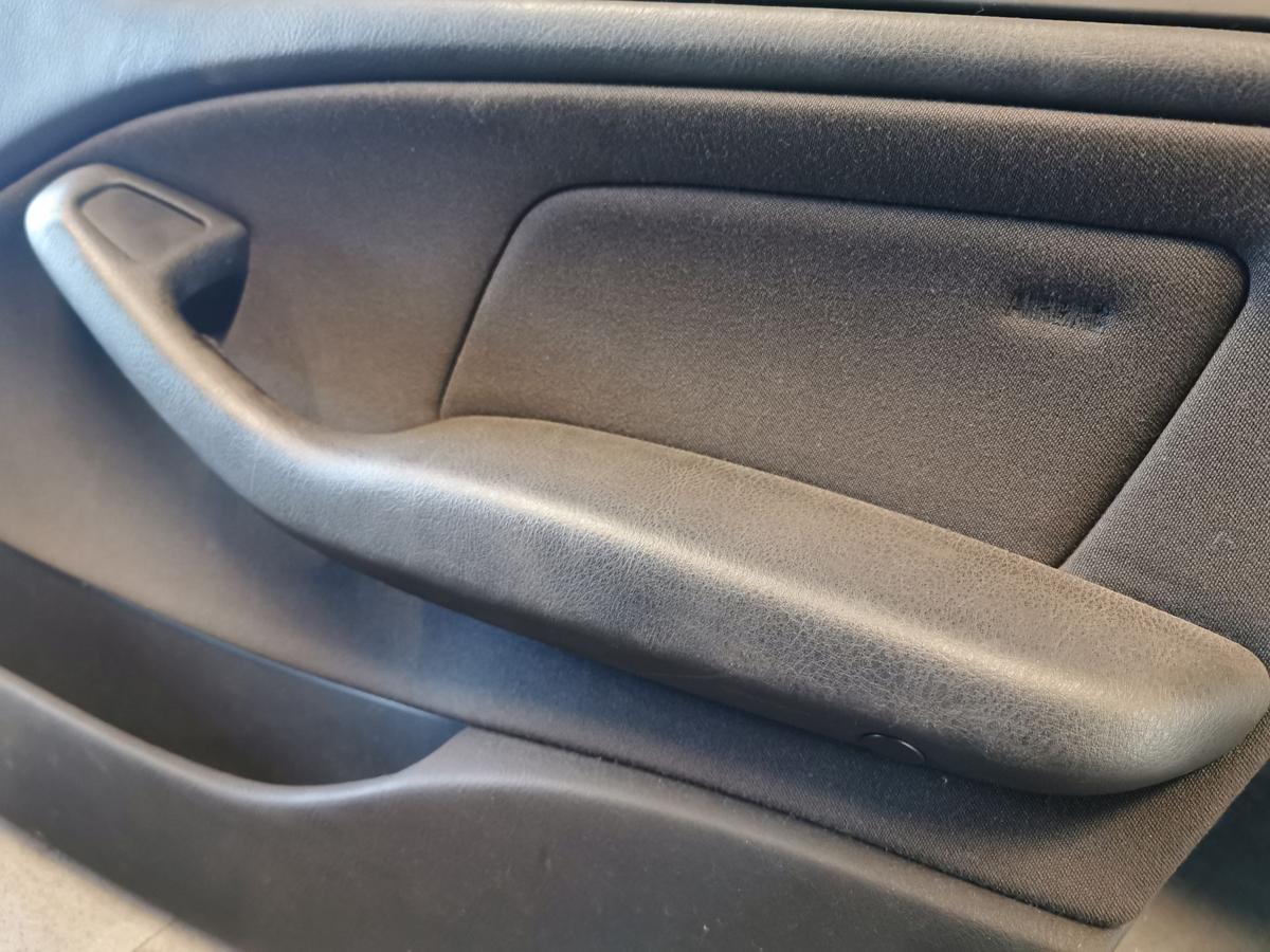 BMW E46 Limo Facelift T&uuml;rverkleidung vorn rechts T&uuml;rpappe Innenverkleidung T&uuml;r