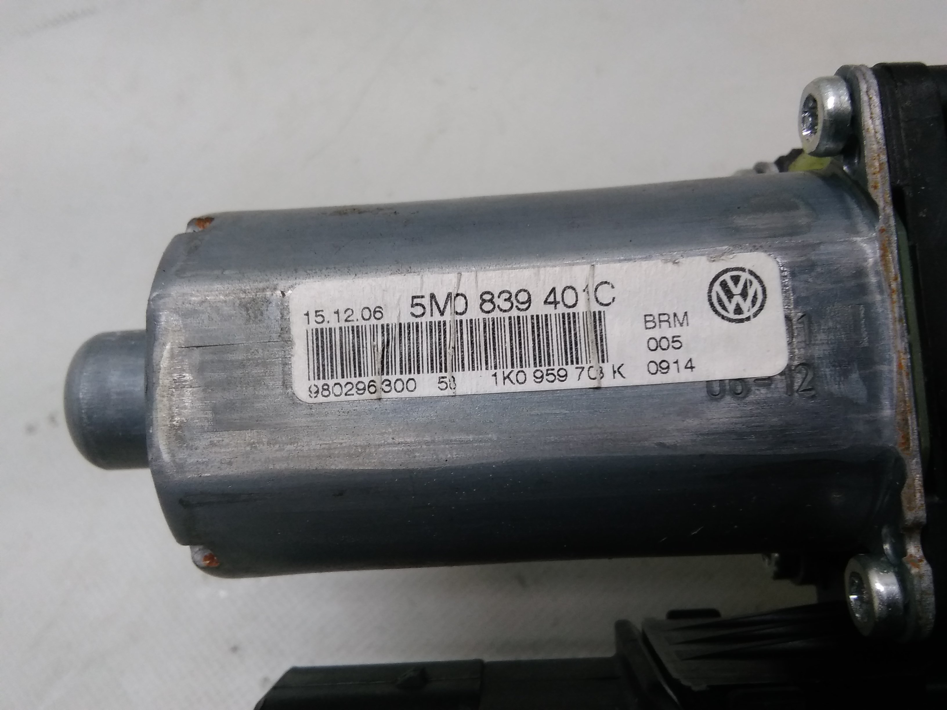 VW Golf Plus 5M Motor Fensterheber Tür links hinten original BJ2007 5M0839401C