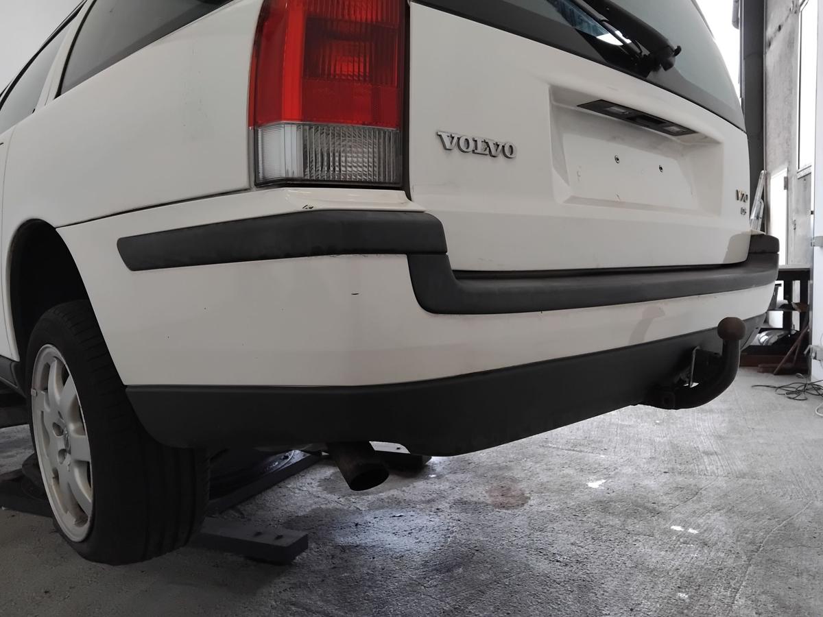 Volvo V70 II Kombi original Stossf&auml;nger Sto&szlig;stange hinten White Solid BJ2002