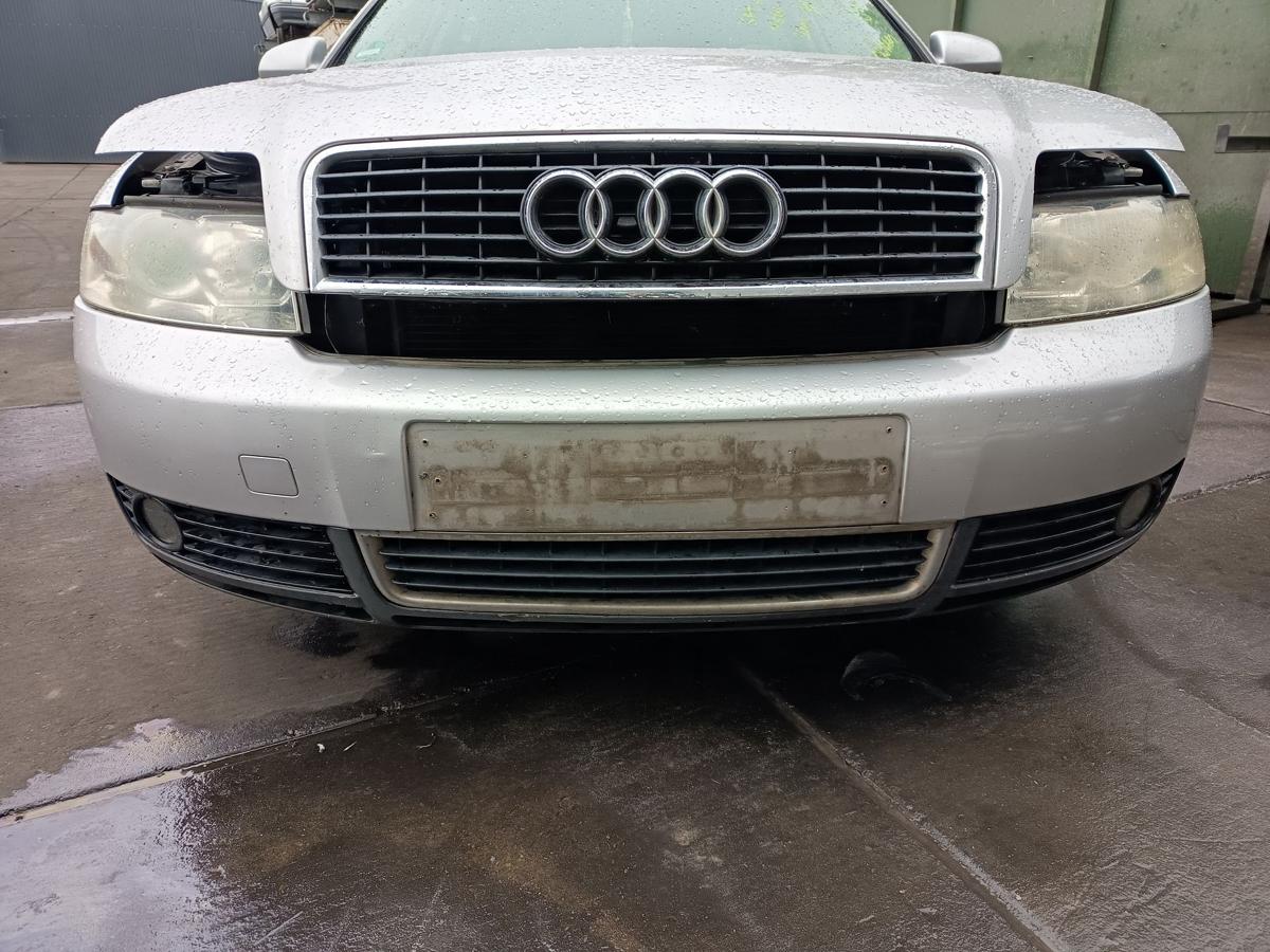 Audi A4 B6 original Sto&szlig;stange vorne LY7W Lichtsilber Metallic Baujahr 2002