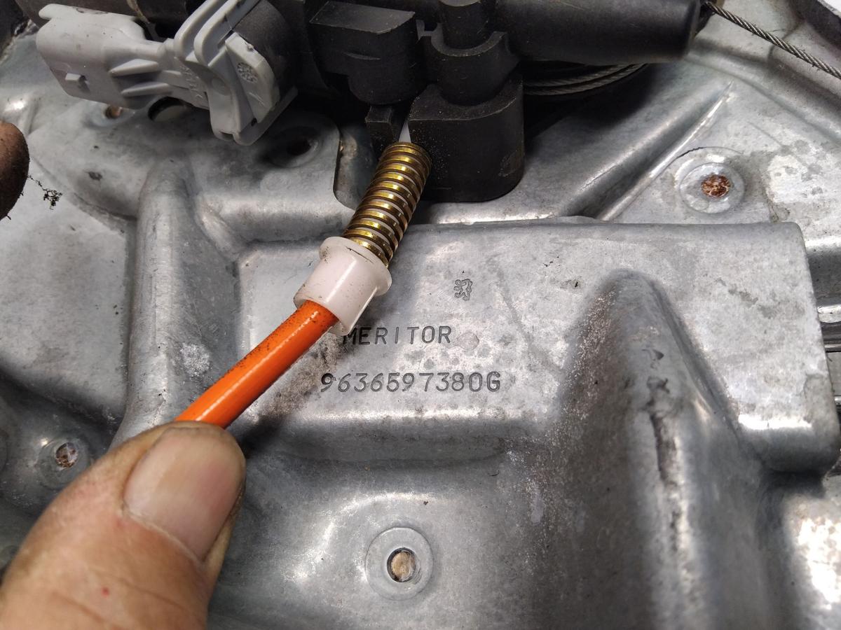 Peugeot 206CC Cabrio original Fensterheber hinten links elektrisch BJ2005