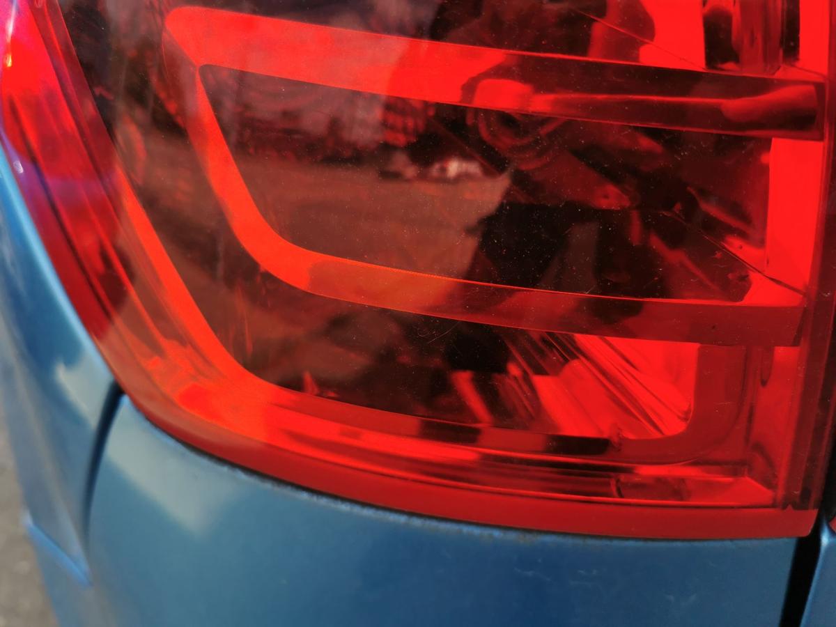 Citroen C4 Picasso U Rückleuchte Schlussleuchte Rücklicht aussen links 5 Sitzer