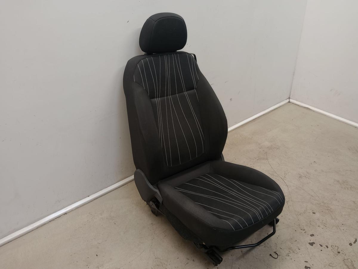 Opel Corsa D original Sitz vorn links Fahrersitz 3türer Bj 2007