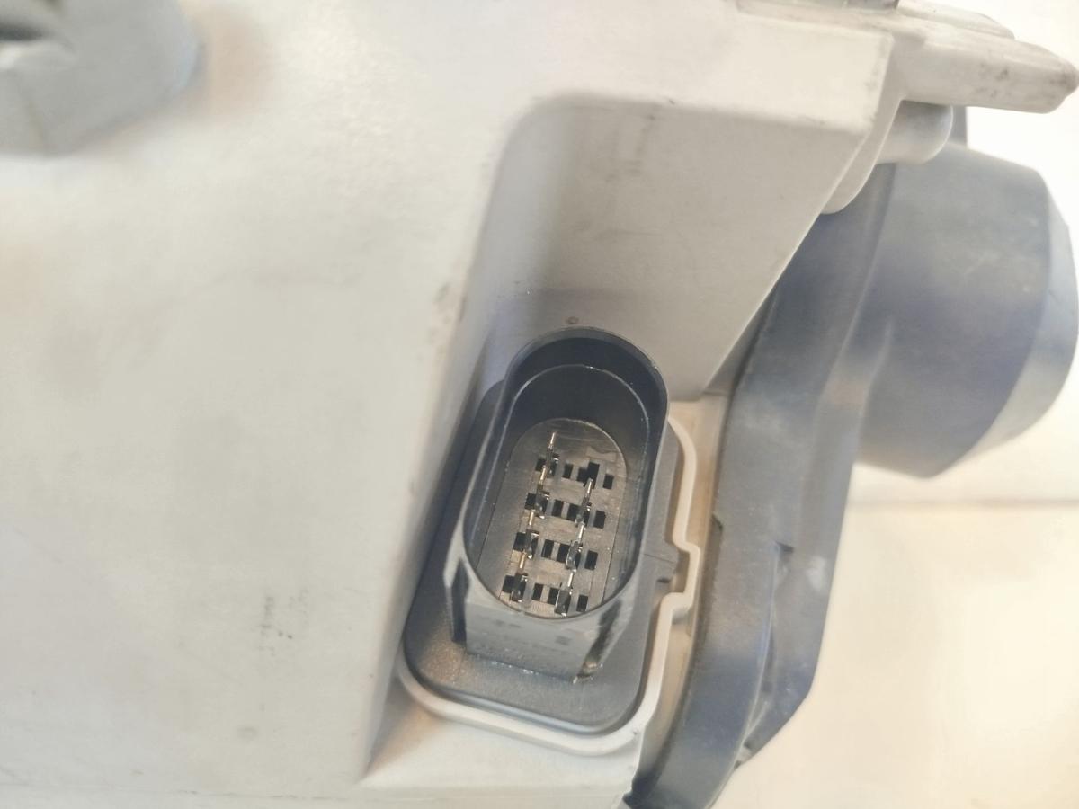 VW New Beetle 1C Scheinwerfer Hauptscheinwerfer Frontscheinwerfer vorn rechts