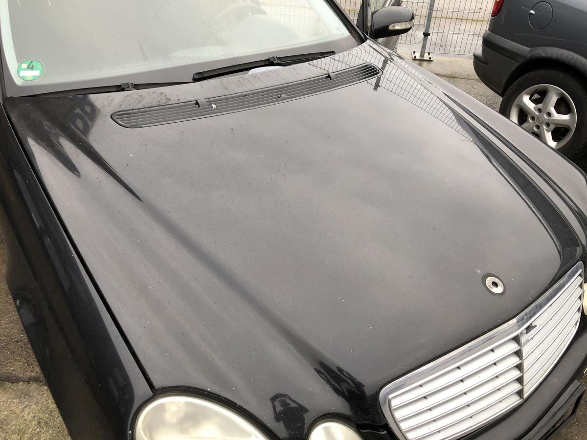 Mercedes W211 S211 E Klasse Motorhaube Bonnet besch&auml;digt ohne Grill schwarz