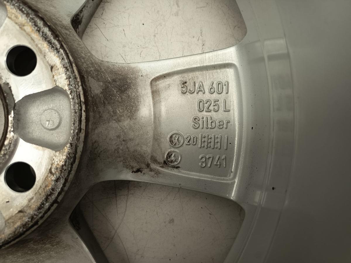 Skoda Fabia III NJ5 original Alufelge 6x15 ET38 5JA601025L Baujahr 2015