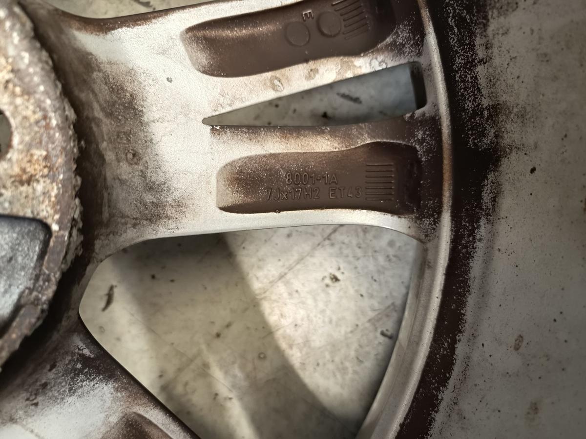 Seat Ibiza 6J original Alufelgen 7x17 ET43 6J0601025C mit Allwetterreifen