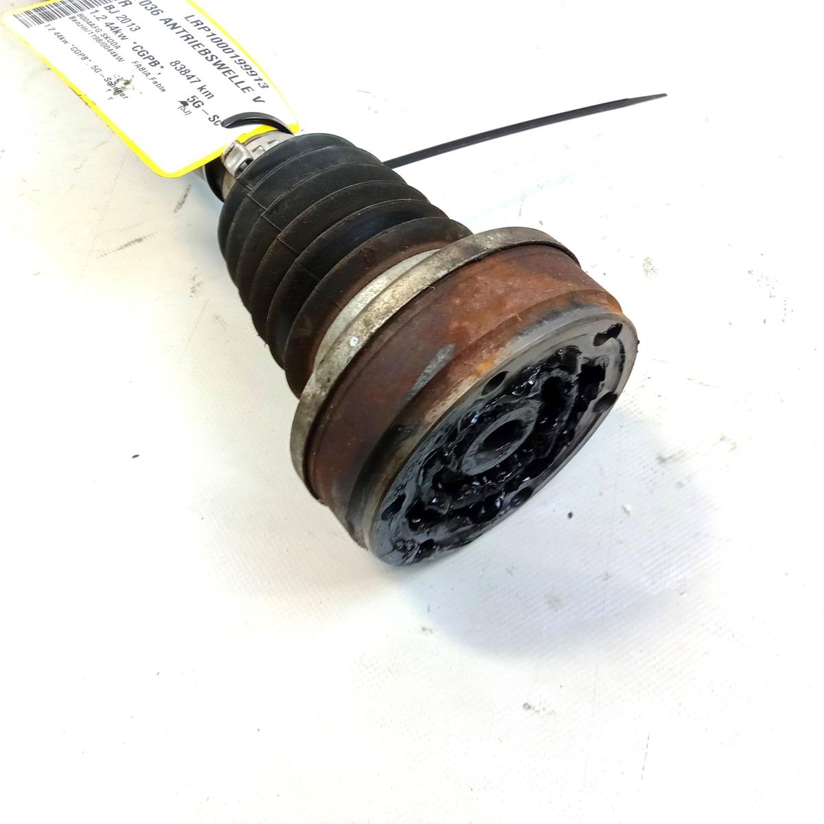 Skoda Fabia 5J orig Antriebswelle Gelenkwelle vorn rechts 1.2 44kw CGPB BJ2013