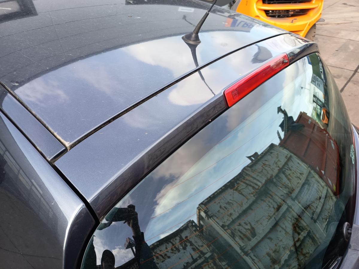 Renault Clio III Limo original Heckklappe mit Scheibe B66 Graphit Bj 2006