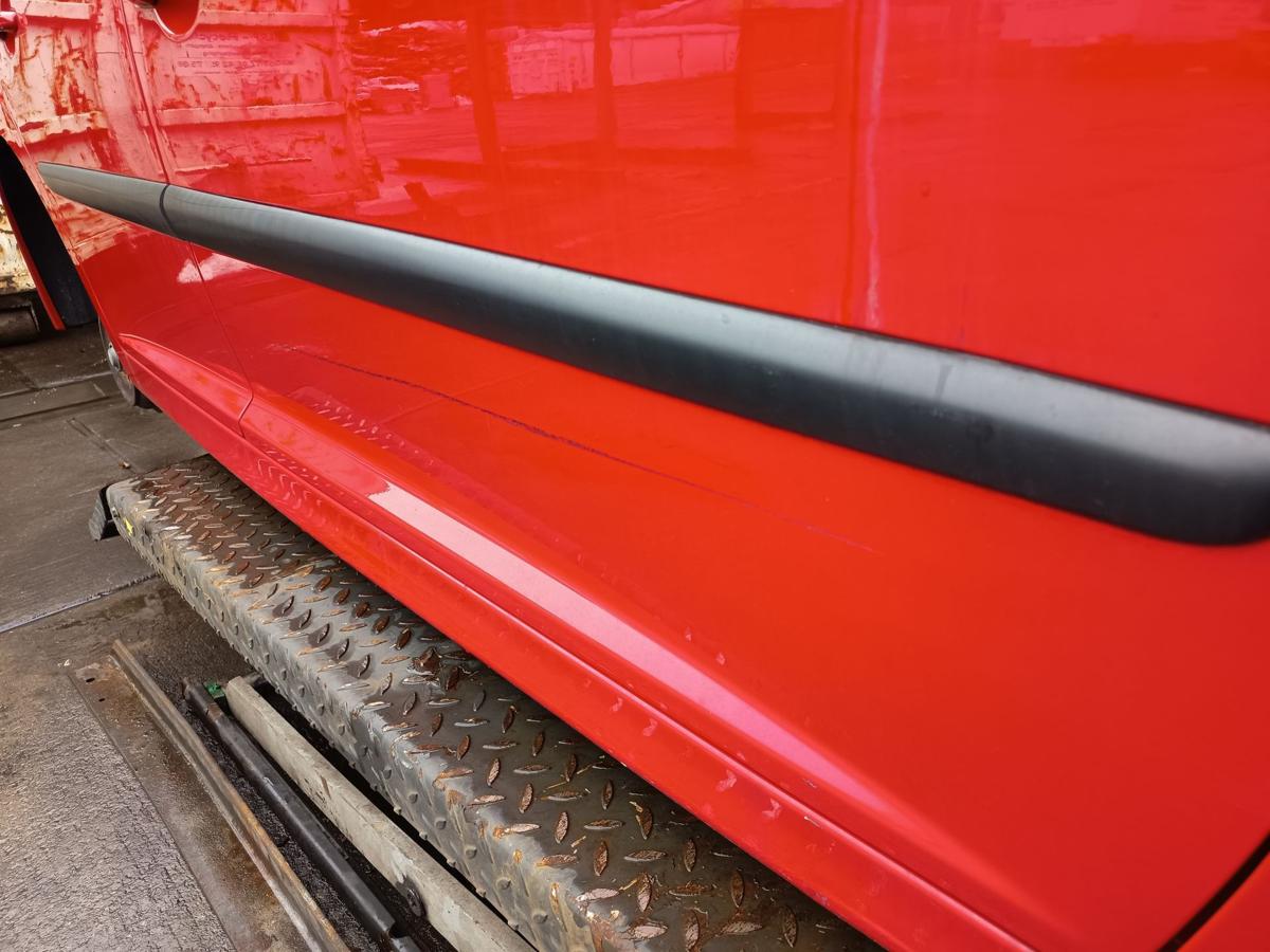 Peugeot 207 original T&uuml;r vorn rechts Beifahrer 5t&uuml;rer KKN Nevadarot Bj 2010