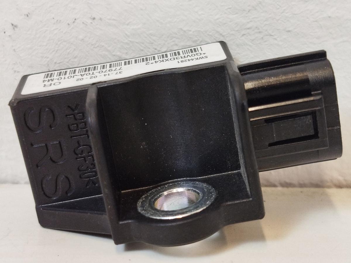 Honda Civic Tourer IX MK9 FK3 Aufprallsensor vorn rechts Crashsensor OEM