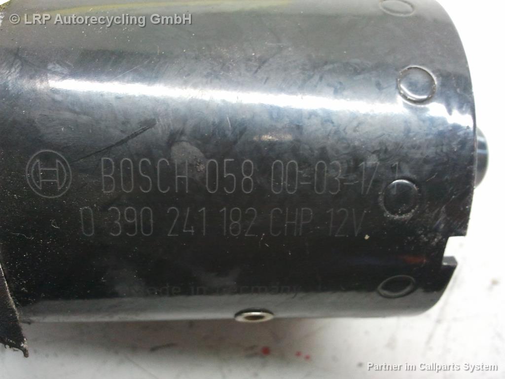 Opel Astra G Caravan Wischermotor vorn 0390241182 BOSCH BJ2000