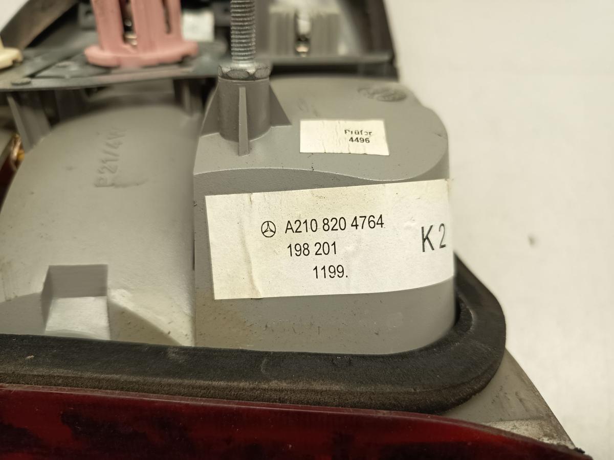 Mercedes E-Klasse Kombi S210 original R&uuml;ckleuchte links aussen Baujahr 1998