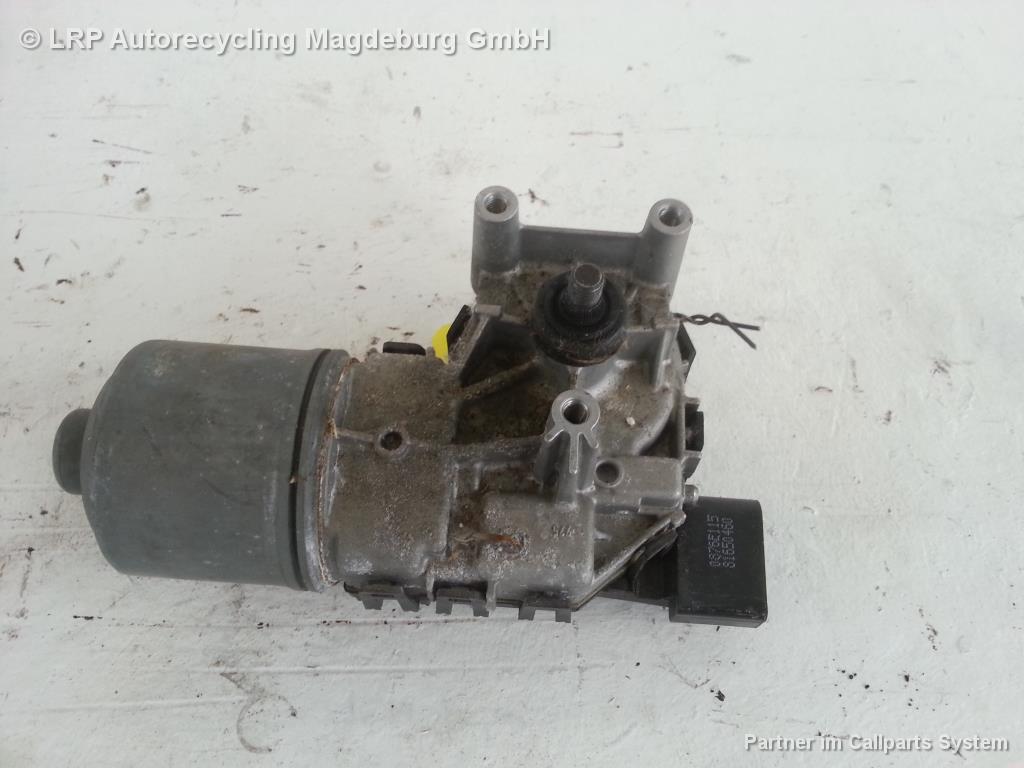 Ford Fiesta MK7 JA8 Wischermotor vorn 8A6117B571AA BOSCH 0390241548