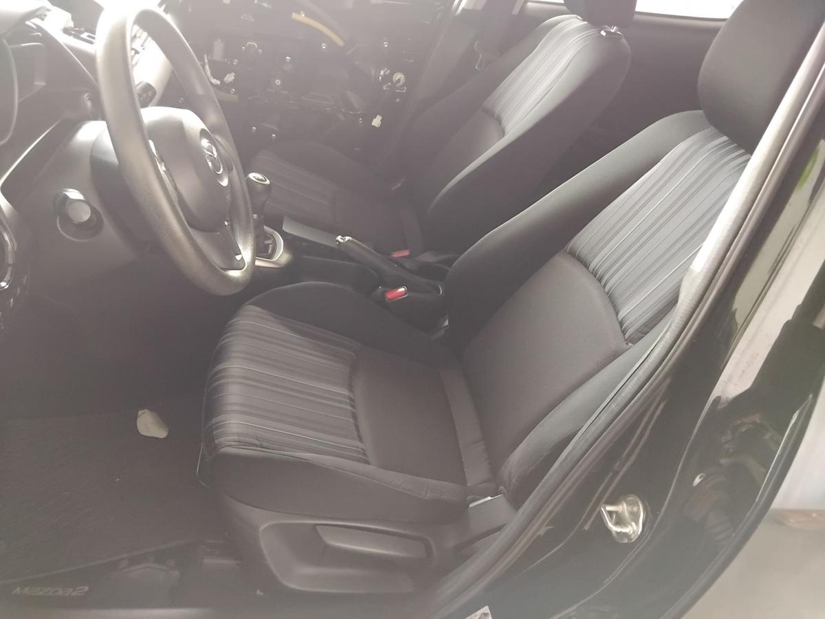 Mazda2 III DJ original Sitz vorn links Fahrersitz 5-türig Stoff schwarz BJ2015 Mazda2 III DJ original Sitz vorn links Fahrersitz 5-türig Stoff schwarz BJ2015